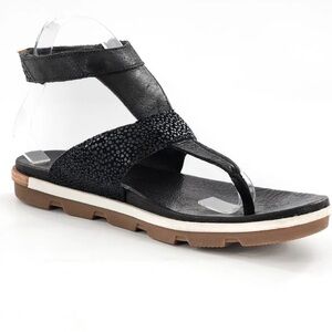 Torpeda ankle t strap sorel black sandals